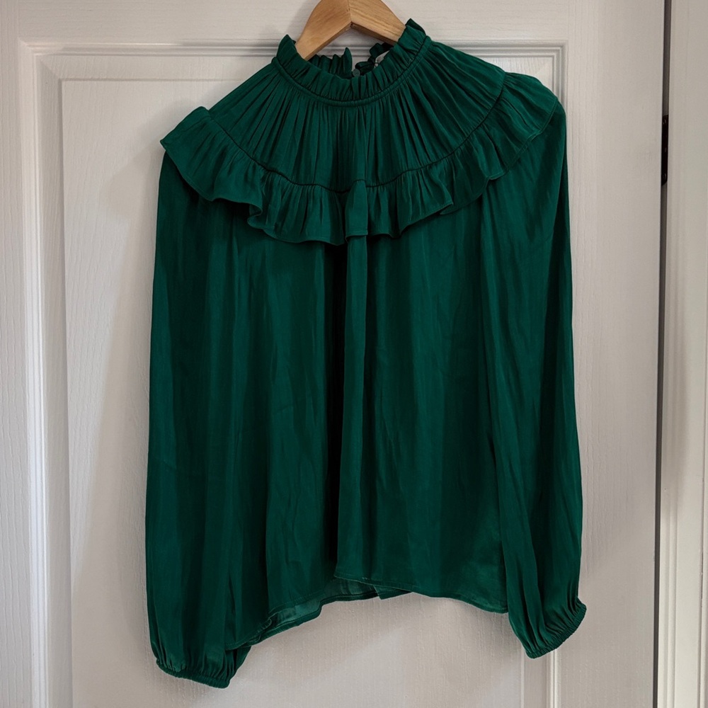 Sfera ruffle blouse NWT